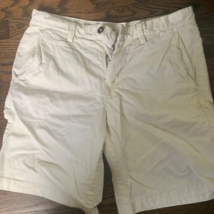 American Eagle men’s shorts